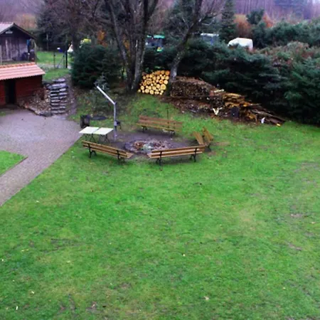 팜스테이 Gospodarstwo Agroturystyczne Stara Szkola Gorawino -alte Schule Gerfin *