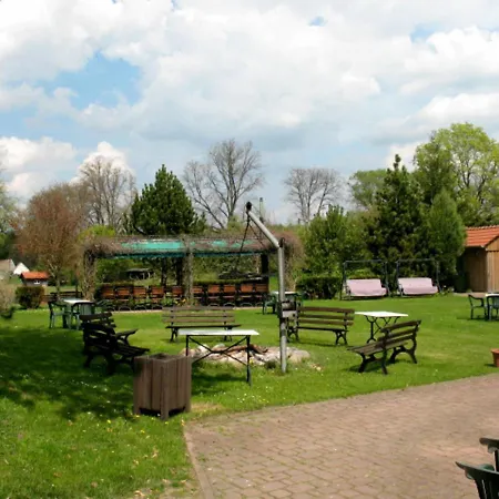 Gospodarstwo Agroturystyczne Stara Szkola Gorawino -alte Schule Gerfin * Bobolice (Koszalin)